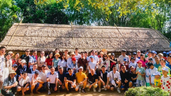 Tập thể CBNV Tập đoàn Ngọc Diệp ghé thăm Khu di tích Ngã ba Đồng Lộc, Làng Sen quê Bác trong chuyến du lịch nghỉ mát 2024