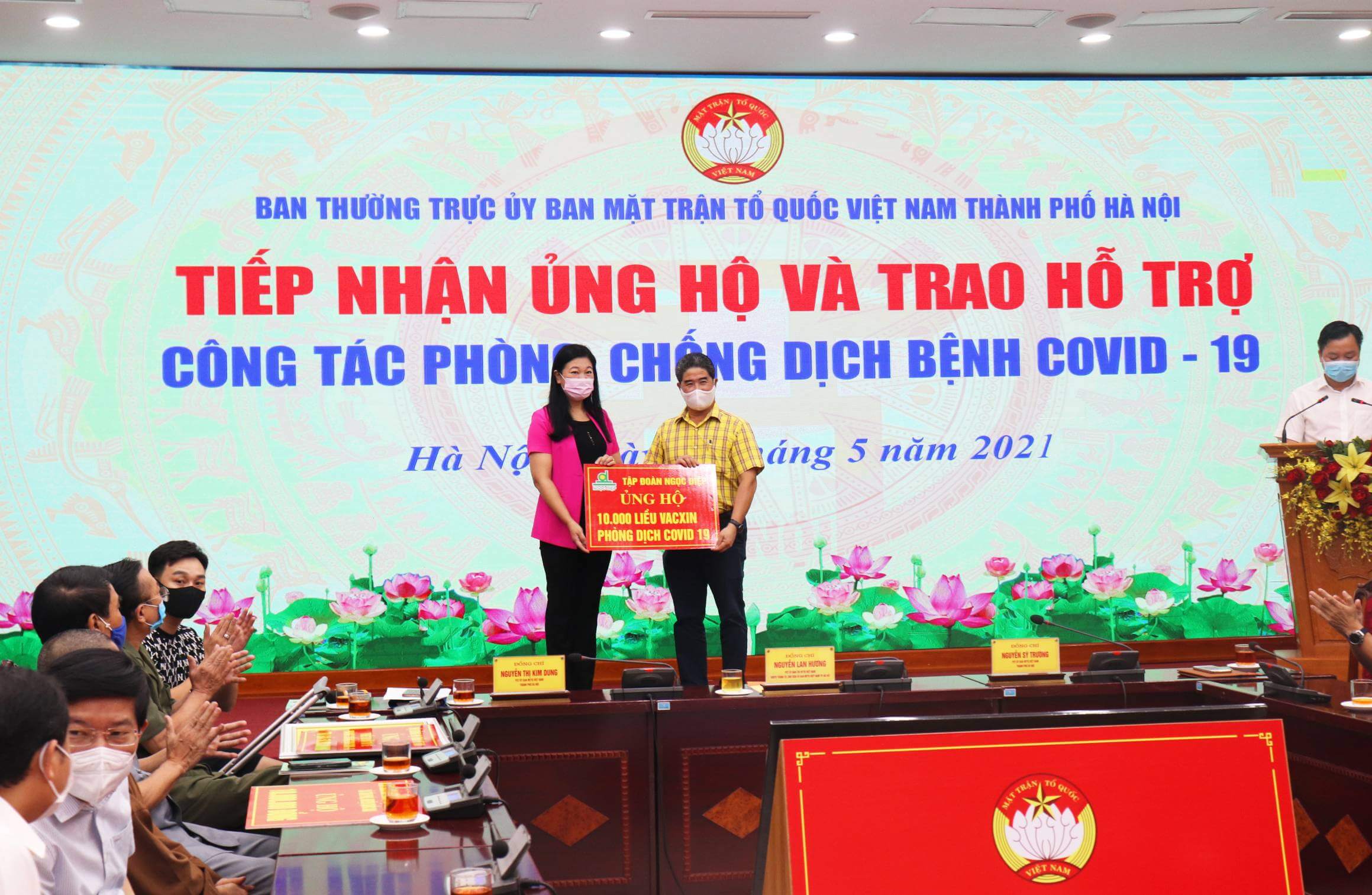 Tập đoàn Ngọc Diệp ủng hộ 10.000 liều vắc-xin phòng chống dịch Covid-19