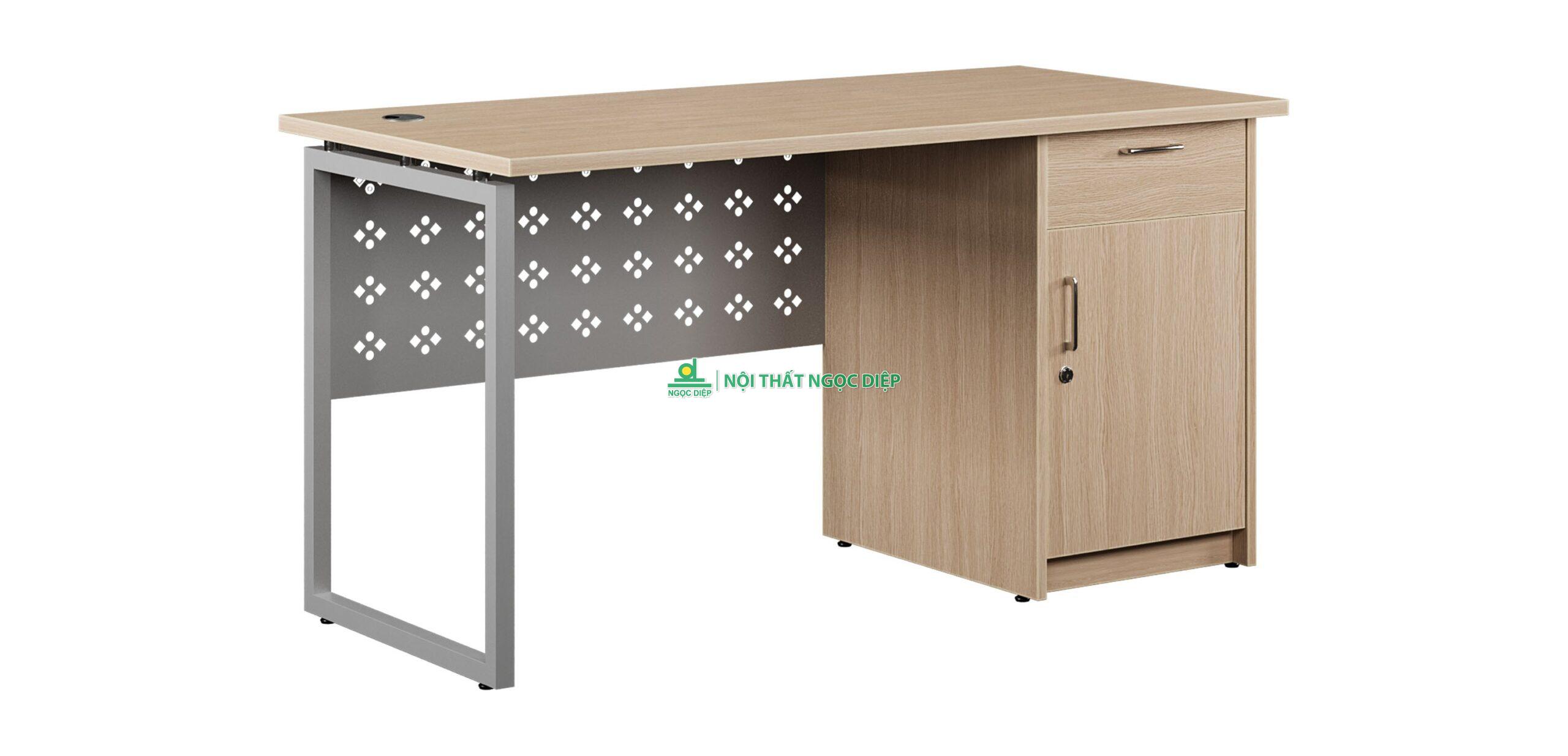 Bàn làm việc nhân viên HR140HLC2Y1