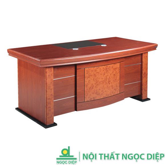 Bàn làm việc lãnh đạo DT1890H35