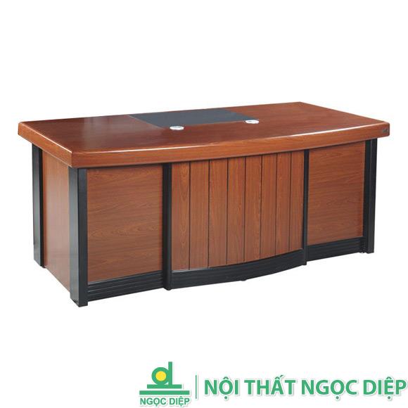 Bàn làm việc lãnh đạo DT1890H3