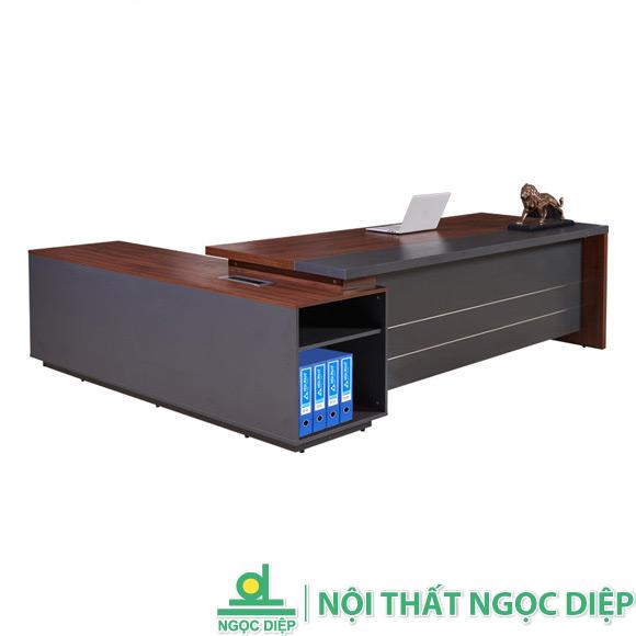 Bàn làm việc lãnh đạo LUXB2720V1