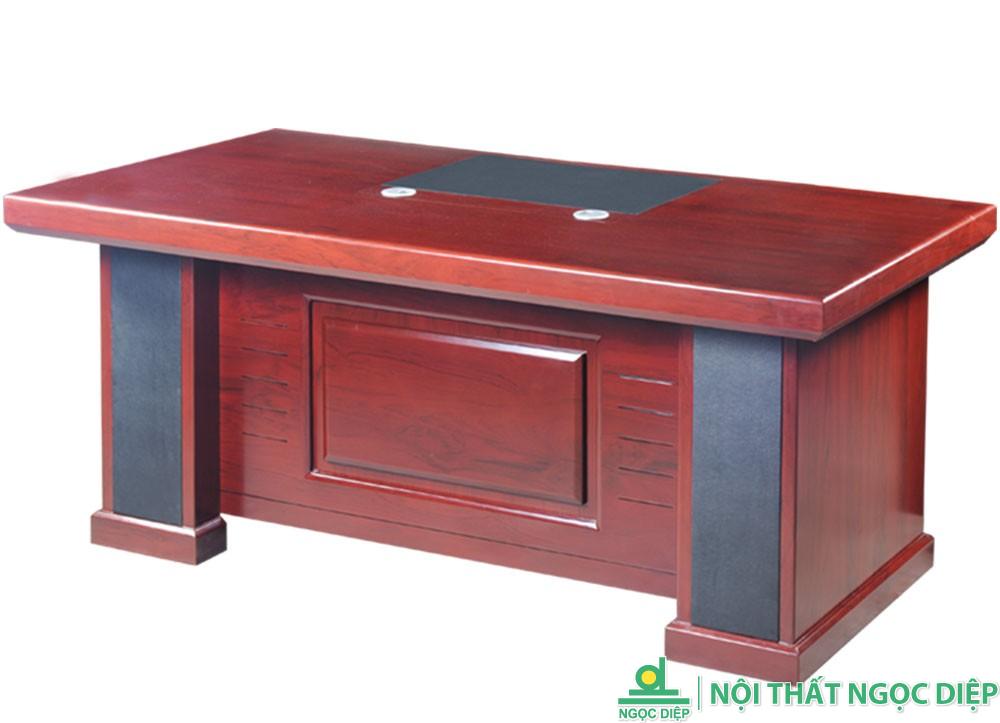Bàn làm việc lãnh đạo DT1890H14