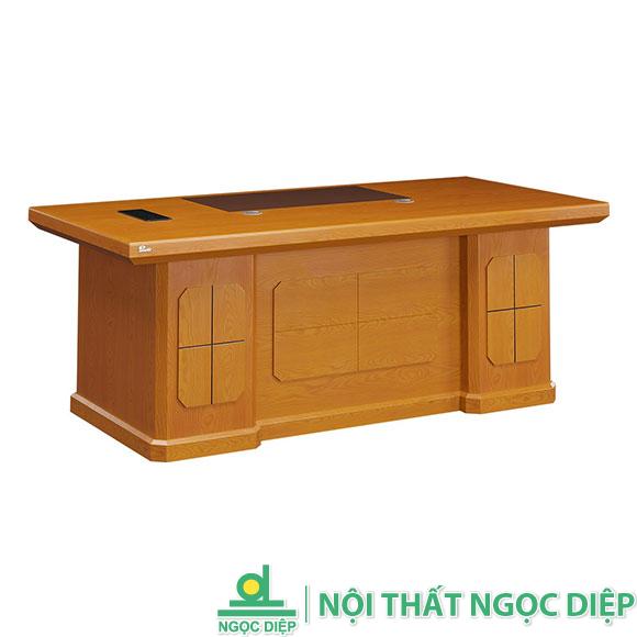 Bàn làm việc lãnh đạo DT2010V21