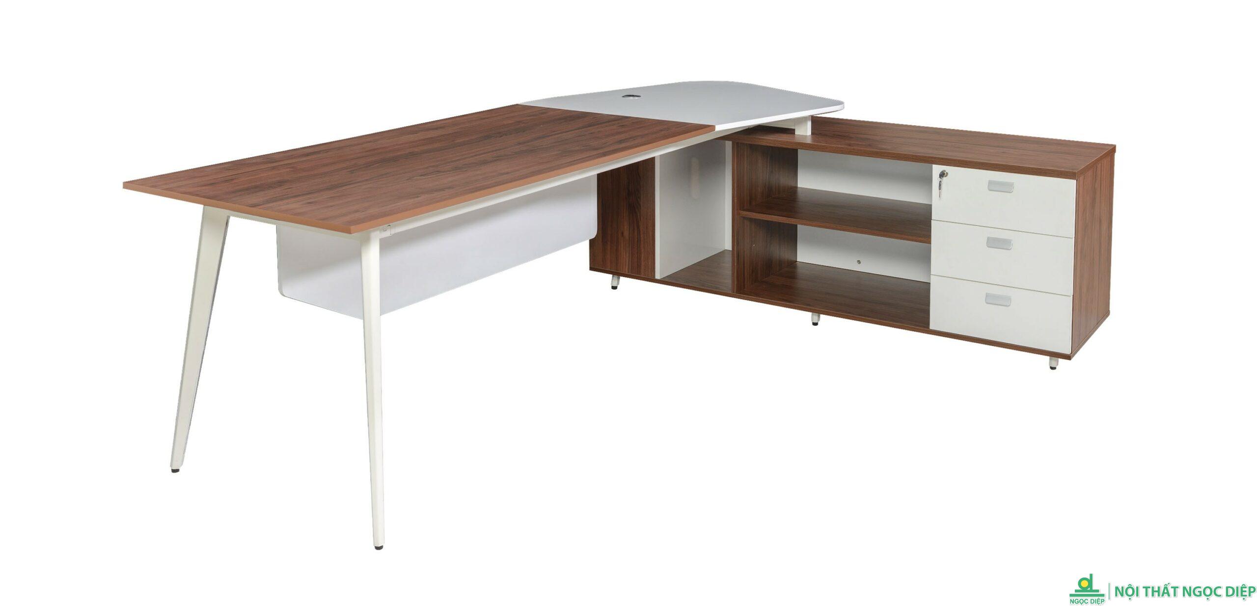 Bàn làm việc lãnh đạo LUXP240C10